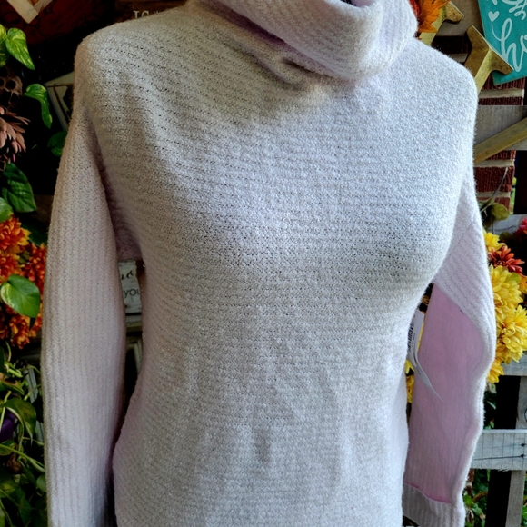 Daily Ritual Blush Cardigan - Picture 8 of 9